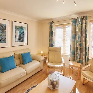  Holiday home Host & - The Scuttlebutt Townhouse United Kingdom